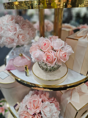 Luxury Round 13 Rose Bud Bouquet - Mixed Pink - RRB14 (Carton of 1)